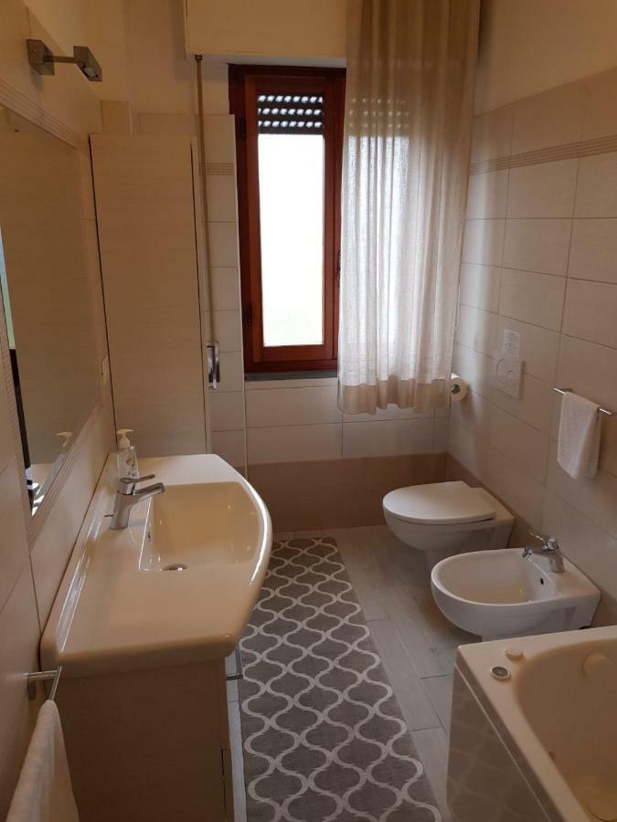 Villa Lorenzo Primo Piano Camaiore Exterior foto