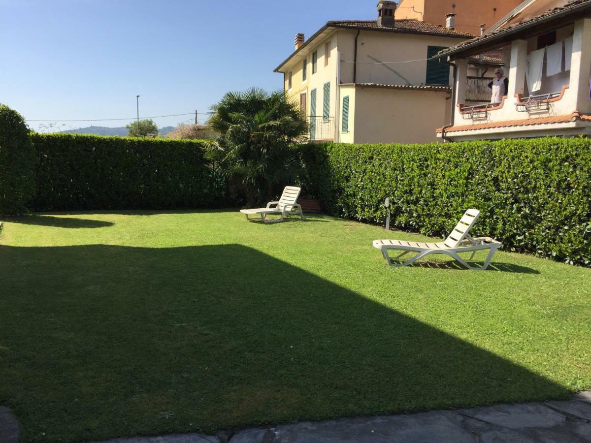 Villa Lorenzo Primo Piano Camaiore Exterior foto